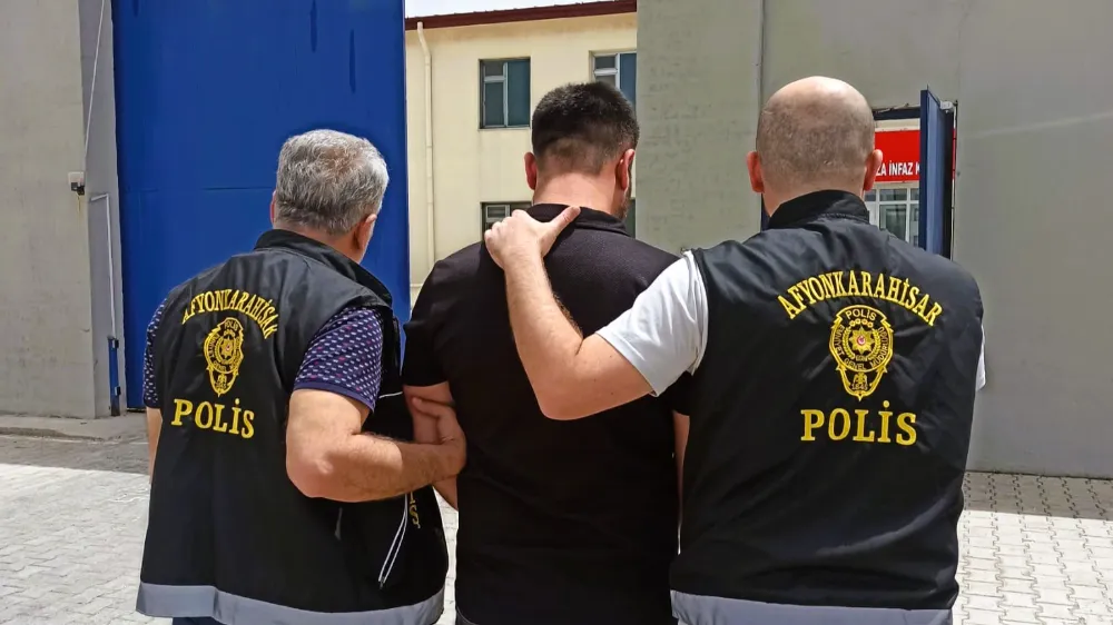 Afyonkarahisar Emniyeti'nden Başarılı Operasyon: Aranan Şahıs Yakalandı
