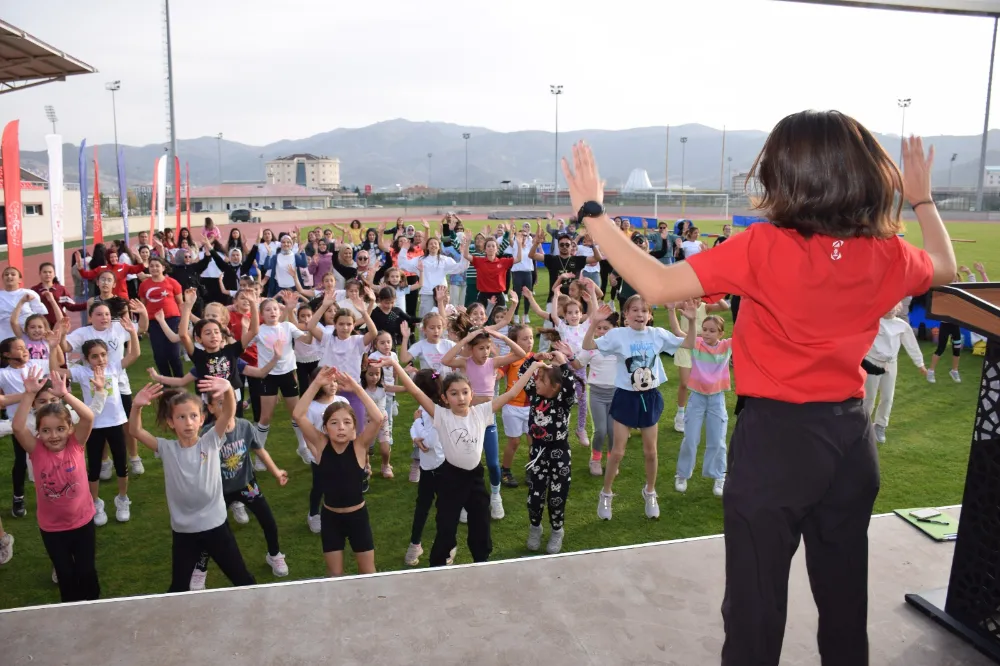 Dünya Kız Çocukları Günü’nde Sporun Gücüyle Buluştu